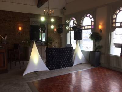 Picture of James Fisher working at a wedding