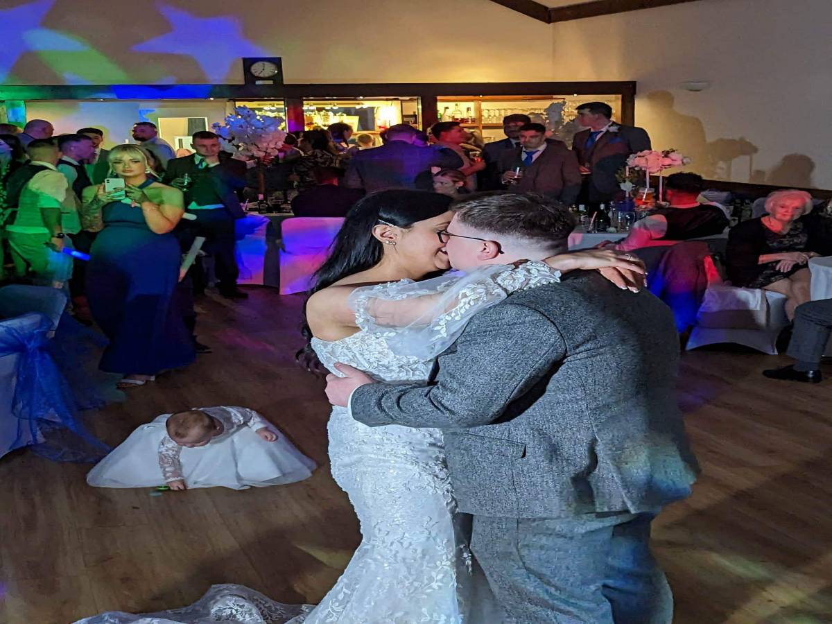Picture of Karl Lyon working at a wedding