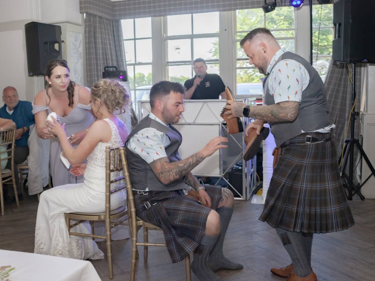 Picture of Robert Wilson working at a wedding