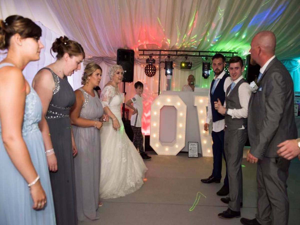 Picture of Frank Barker working at a wedding